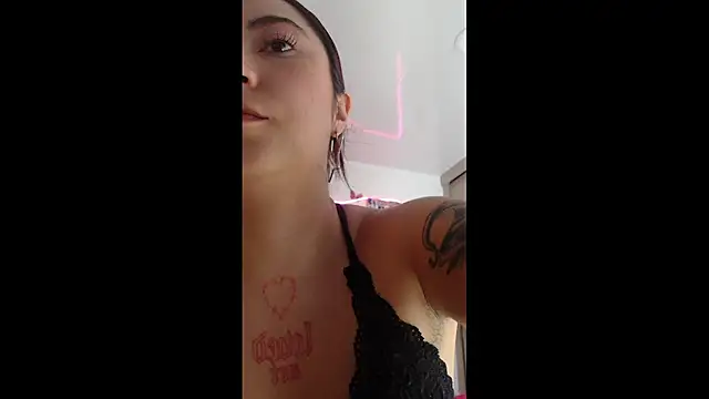 Hanna-kitty11 Live XXX-Chat