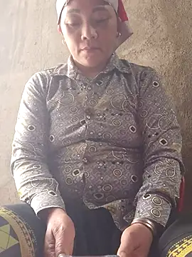 Huong-thao Pertunjukan Webcam