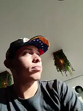 Webkamerová show perezanto1234