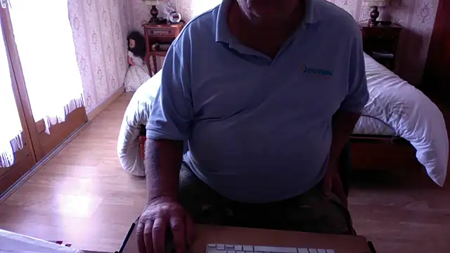 bacanale72n Webbikameraesitys