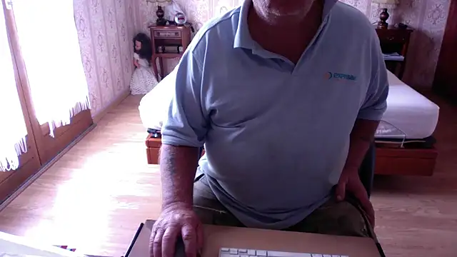 Вебкам-шоу bacanale72