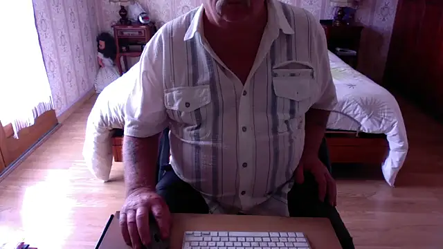 Show modela bacanale72 na web-kameri