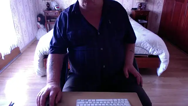 bacanale72's Webcam Show
