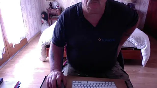 عرض كام bacanale72