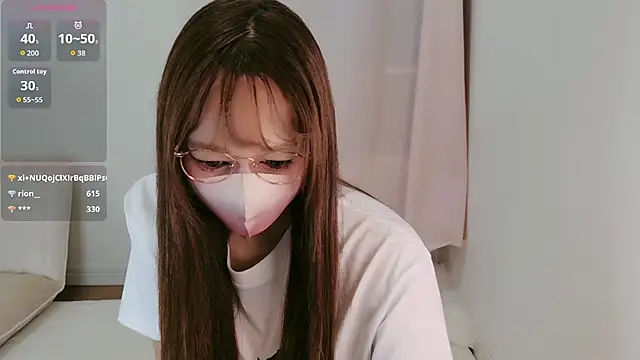 XXX chat uživo modela _michiko_