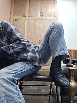 KingGrizz's Webcam Show