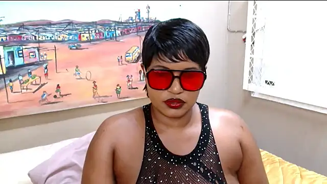 Chat +18 de ChocolateCandyxxx ao vivo