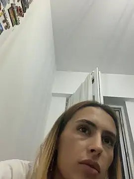 Онлайн чат XXX InnesBella