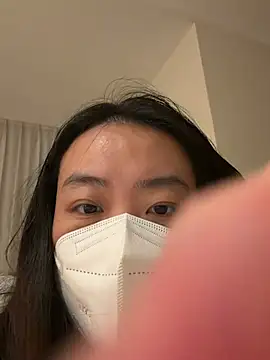 Miamiamia1233のライブXXXチャット