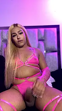 Salo_Blonde Show in webcam