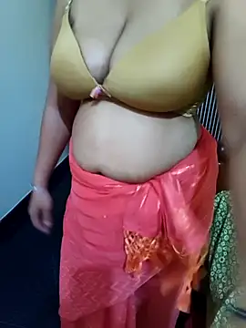 Sowmya_Babe's Live XXX Chat