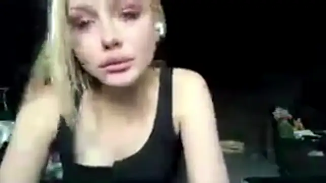 XXX chat uživo modela keepthisquiet