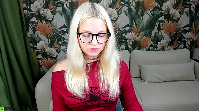Velvet-Lun Webcam show
