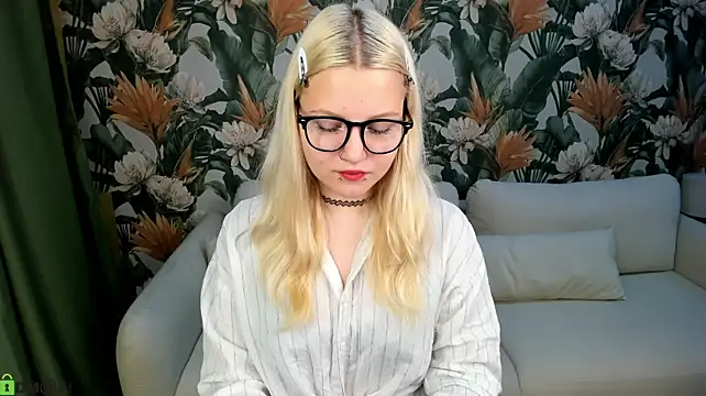 Velvet-Lun Live XXX-Chat