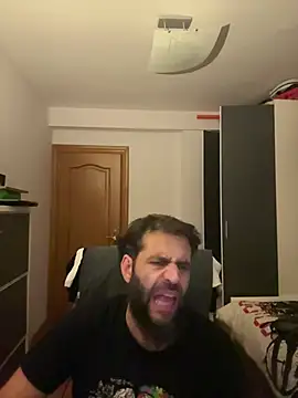 הופעת וובקאם של zurdineno