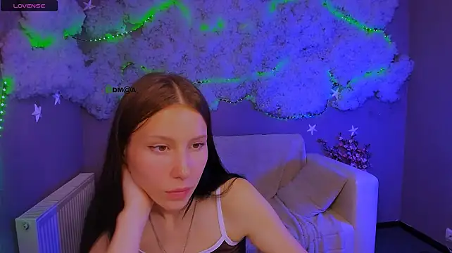 Show modela helena_so_shyy na web-kameri