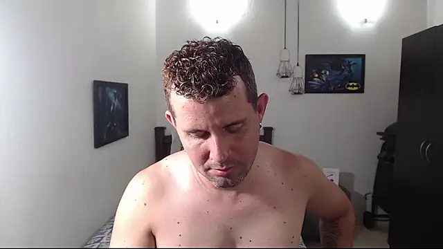 Pokazy przed kamerką – IAM_DAWSON