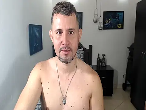 Show modela IAM_DAWSON na web-kameri