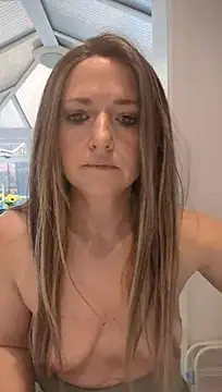 Emmas-Little-SecretXX Webcam-Show