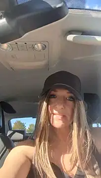 Emmas-Little-SecretXX's Webcam Show