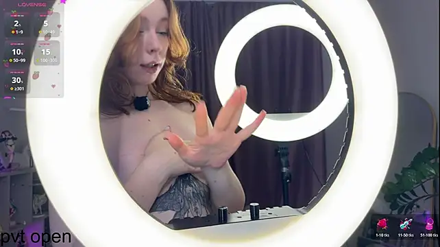 MiiyaYummy webcam show