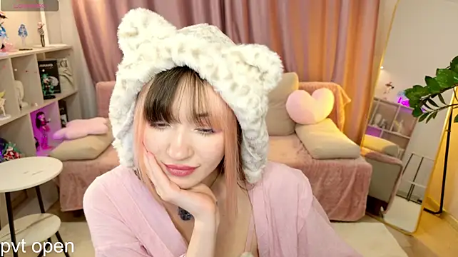 MiiyaYummyn Webbikameraesitys
