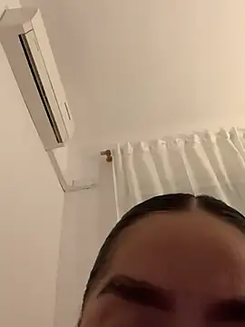 XXX chat uživo modela SophieVibes_