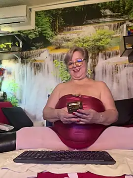 loverprince1980 Show in webcam