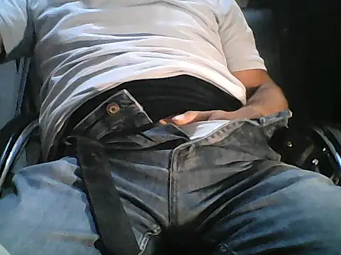 sexy_tom787817 Adlı Modelin Web Kamerası Şovu
