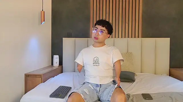 Sam_Velvett Webcamshow