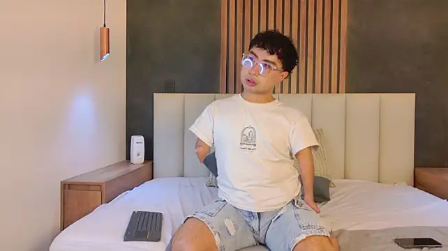 Sam_Velvett Webcamshow