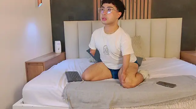 Show de Sam_Velvett na webcam