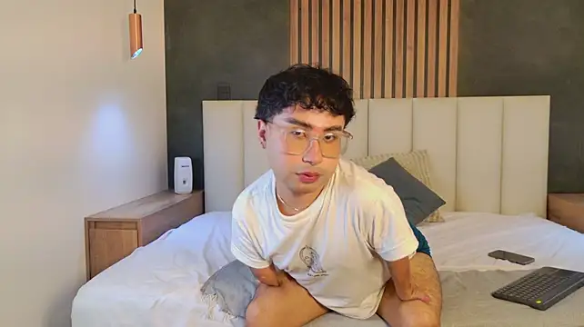 Sam_Velvett Webcam Show