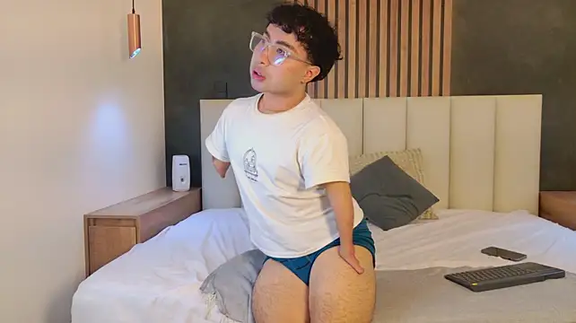 Show modela Sam_Velvett na web-kameri