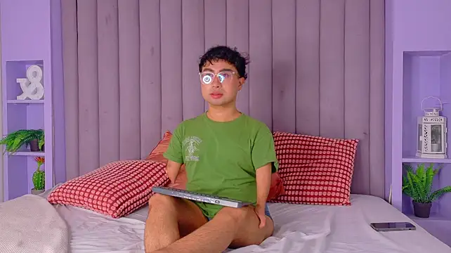 Pertunjukan Kamera Web Sam_Velvett