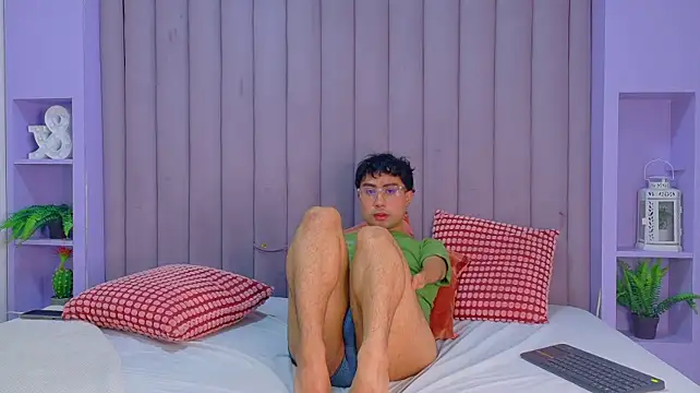 Show modela Sam_Velvett na web-kameri