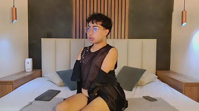 Sam_Velvett Show Webcam