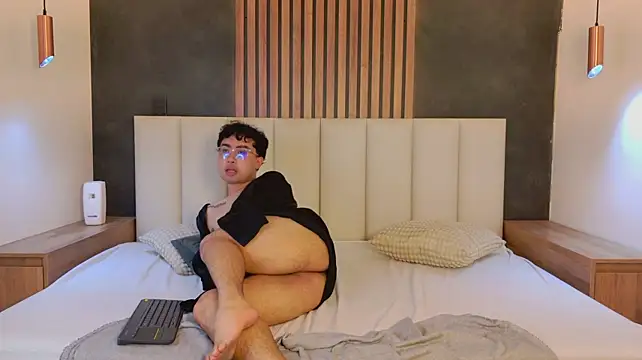 Sam_Velvett webcam show