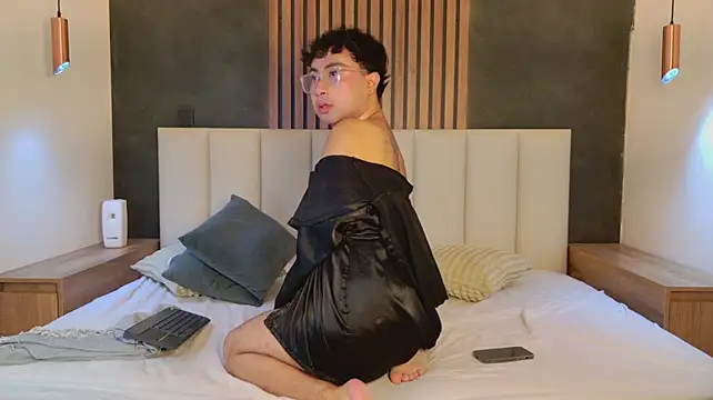 Sam_Velvett's Webcam Show