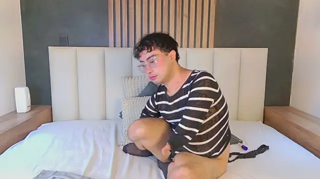 Sam_Velvett Show Webcam