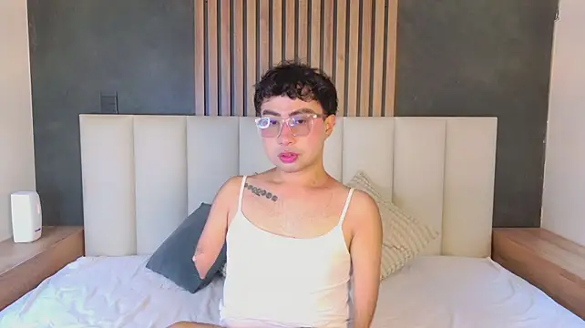 Sam_Velvett webkamerás műsora