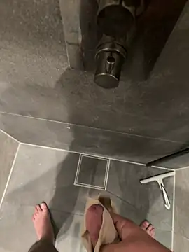 MyWifesWardrobe Webcam show