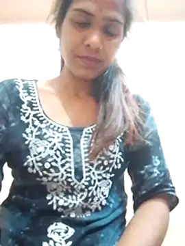 hotgirl-20 ওয়েবক্যাম শো