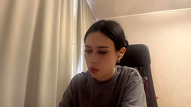 AteEtonian Webcam show