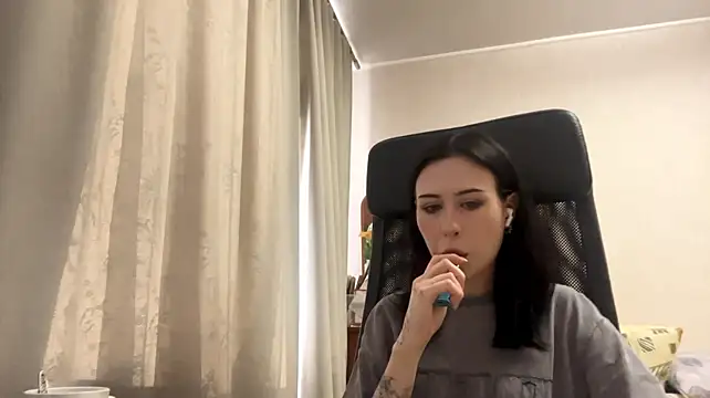 AteEtonian Webcamshow