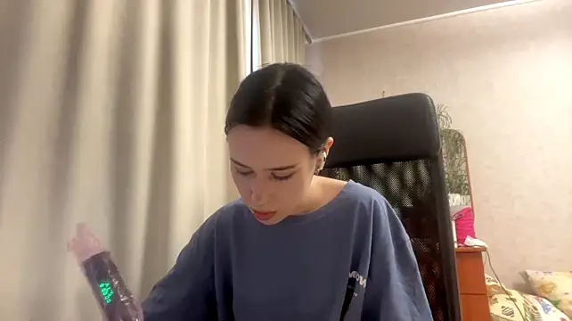 AteEtonian's Live XXX Chat