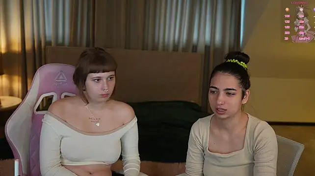 Fiona054 Adlı Modelin Web Kamerası Şovu