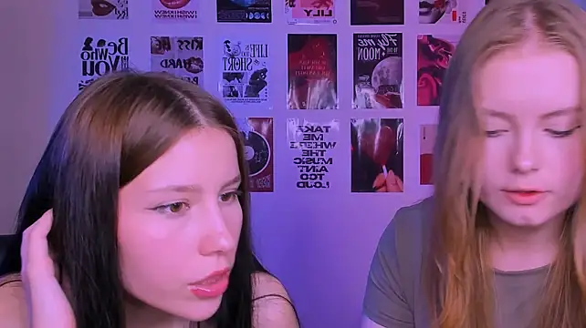 Show modela x_kaylita_x na web-kameri