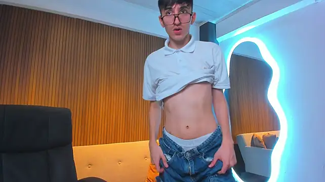 APOLOKING_ Show in webcam