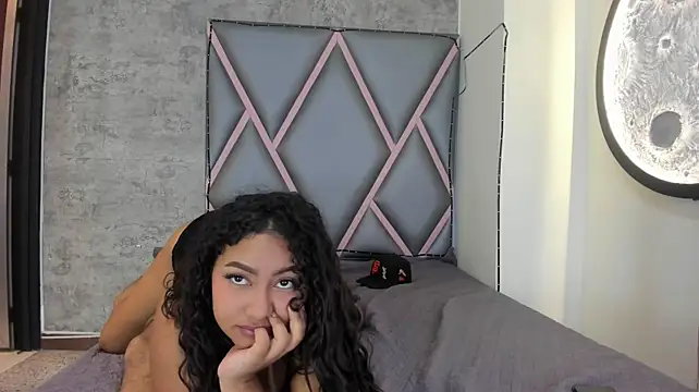 Sashaa_fiercee Show in webcam